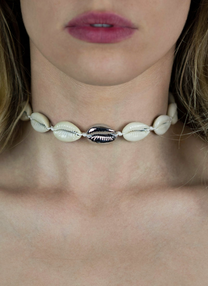 COWRIE Necklace in Silver Small