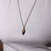 Collar minimalista punta de flecha para hombre